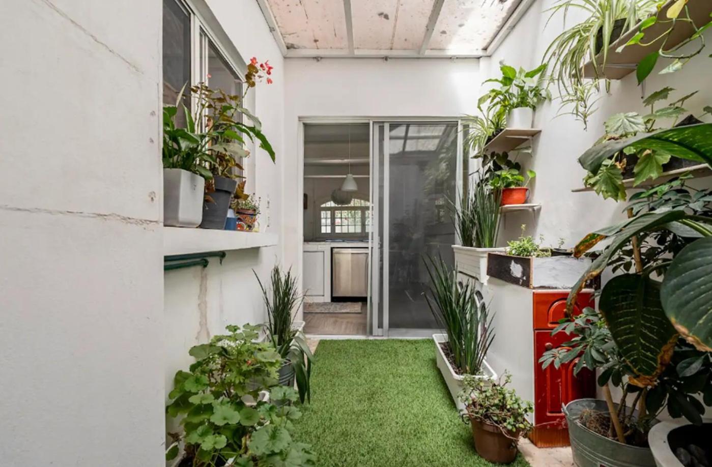 Apartment With Garden 2br In Incredible Location